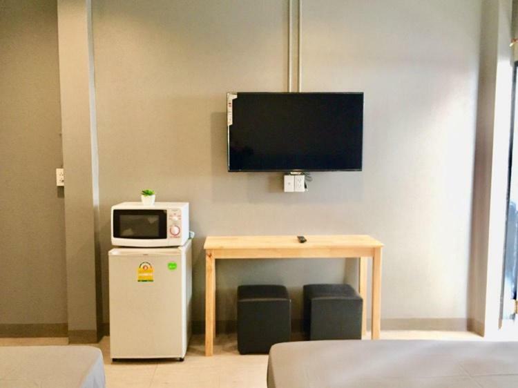 R9 Bangkok Hotell Exteriör bild